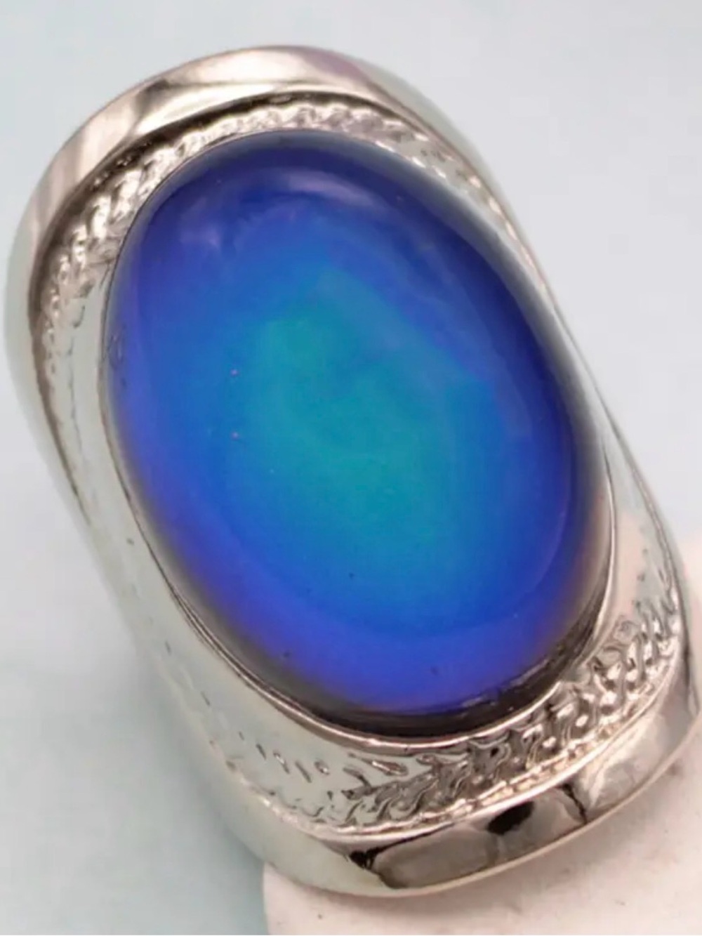 Oval Statement Mood Ring